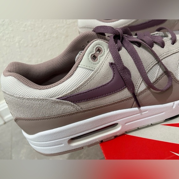 NEW Nike Air Max 1 SC FB9660002 Light Bone/ Violet Dust Phantom Size 12 - Picture 3 of 11